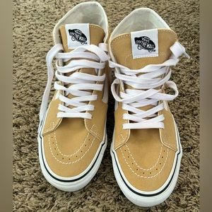 VANS off the wall high tops m7.5/w9 tan. Hardly used. Open to offers